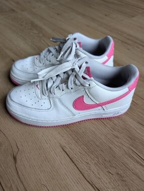 Nike Air Shoes 4.5Y